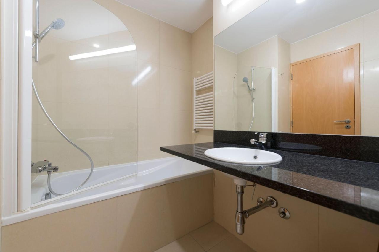 Lovelystay - Oporto Beach Apartment With 2 Free Parking Spots Matosinhos  Ngoại thất bức ảnh